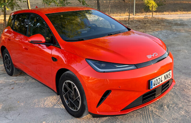 BYD Dolphin G DM-i, el primer híbrido enchufable del Segmento B