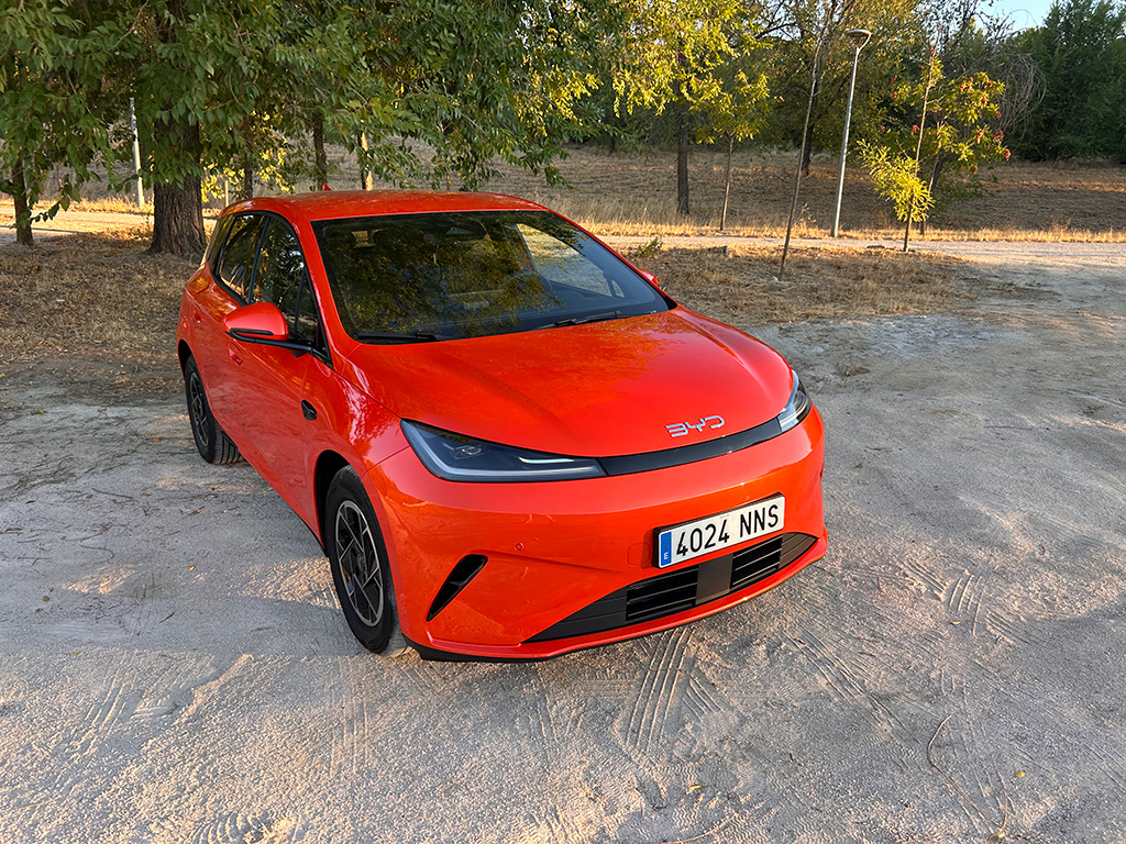 BYD Dolphin G DM-i, el primer híbrido enchufable del Segmento B