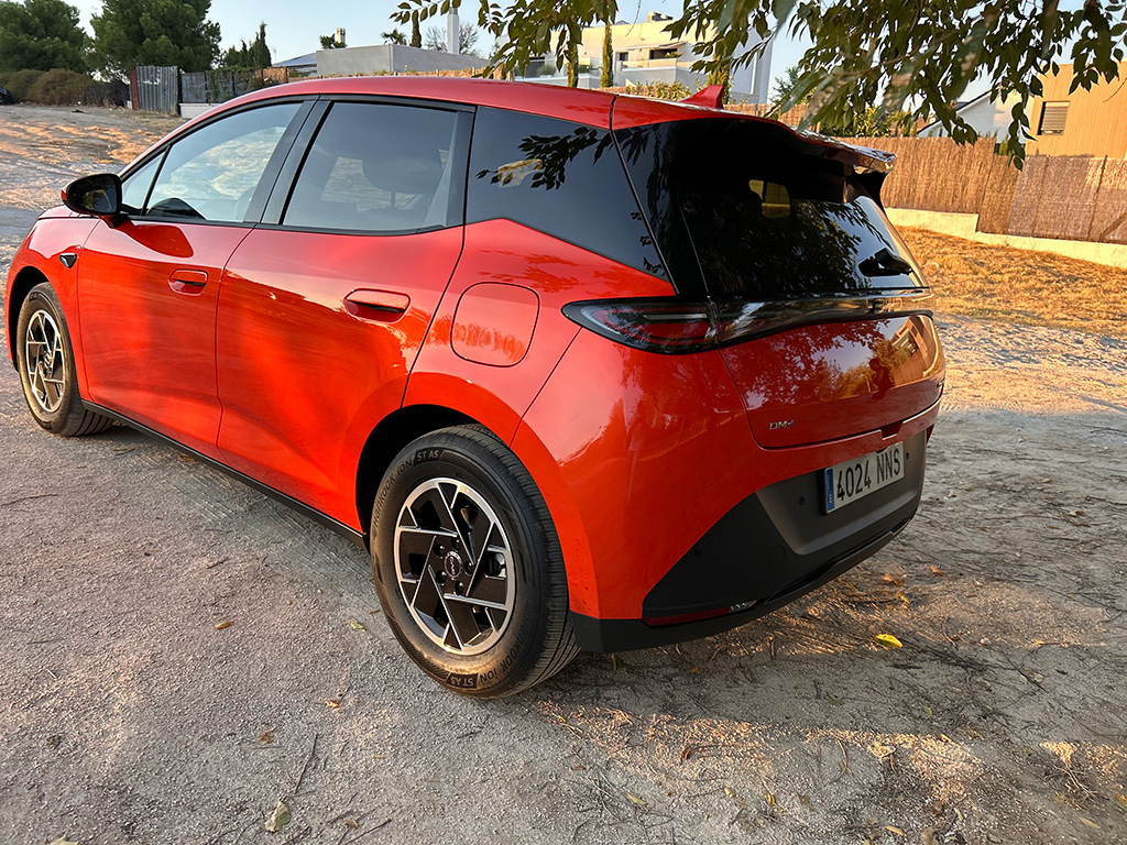 BYD Dolphin G DM-i, el primer híbrido enchufable del Segmento B